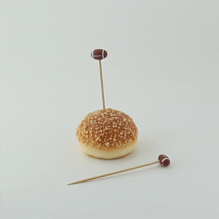 Stecchino in bambù con decorazione football americano (FOR50)  H120mm
