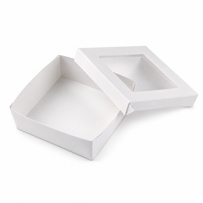 Scatola "Kray" in cartone bianco con coperchio a finestra in PLA - 700 ml - 13,5 cm x 13,5 cm x 5 cm - 25 pezzi