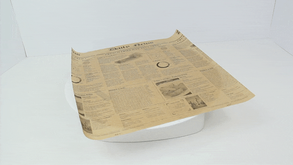 Carta kraft scuro con decorazione stampa di giornale, in scatola dispenser 380x400mm
