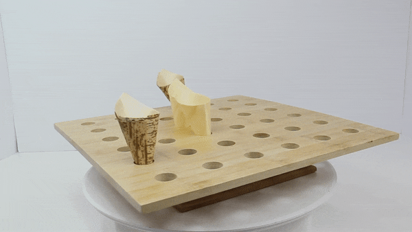 Supporto in bambù a 36 fori per coni 400x400mm H85mm